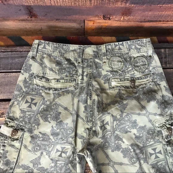 Blac Label Green Patterned Shorts - Picture 4 of 8